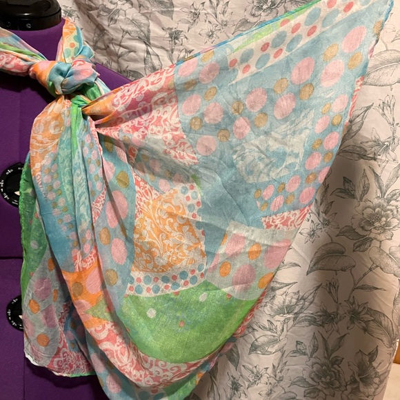 Colorful Patterned Scarf - Picture 2 of 3